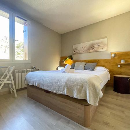 Apartamento Ideal Para Parejas En Enveitg Екстериор снимка